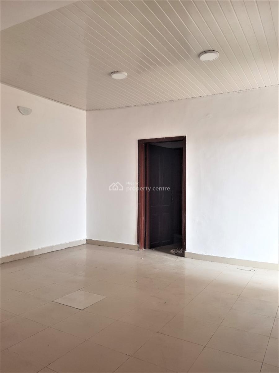 Mini Flat on a Penthouse in a Serene Neighbourhood, Igbo Efon, Lekki, Lagos, Mini Flat (room and Parlour) for Rent