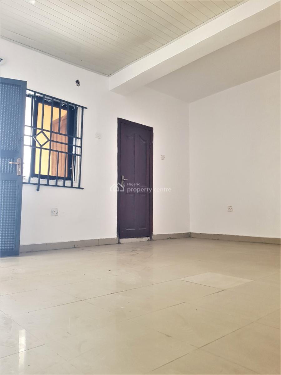 Mini Flat on a Penthouse in a Serene Neighbourhood, Igbo Efon, Lekki, Lagos, Mini Flat (room and Parlour) for Rent