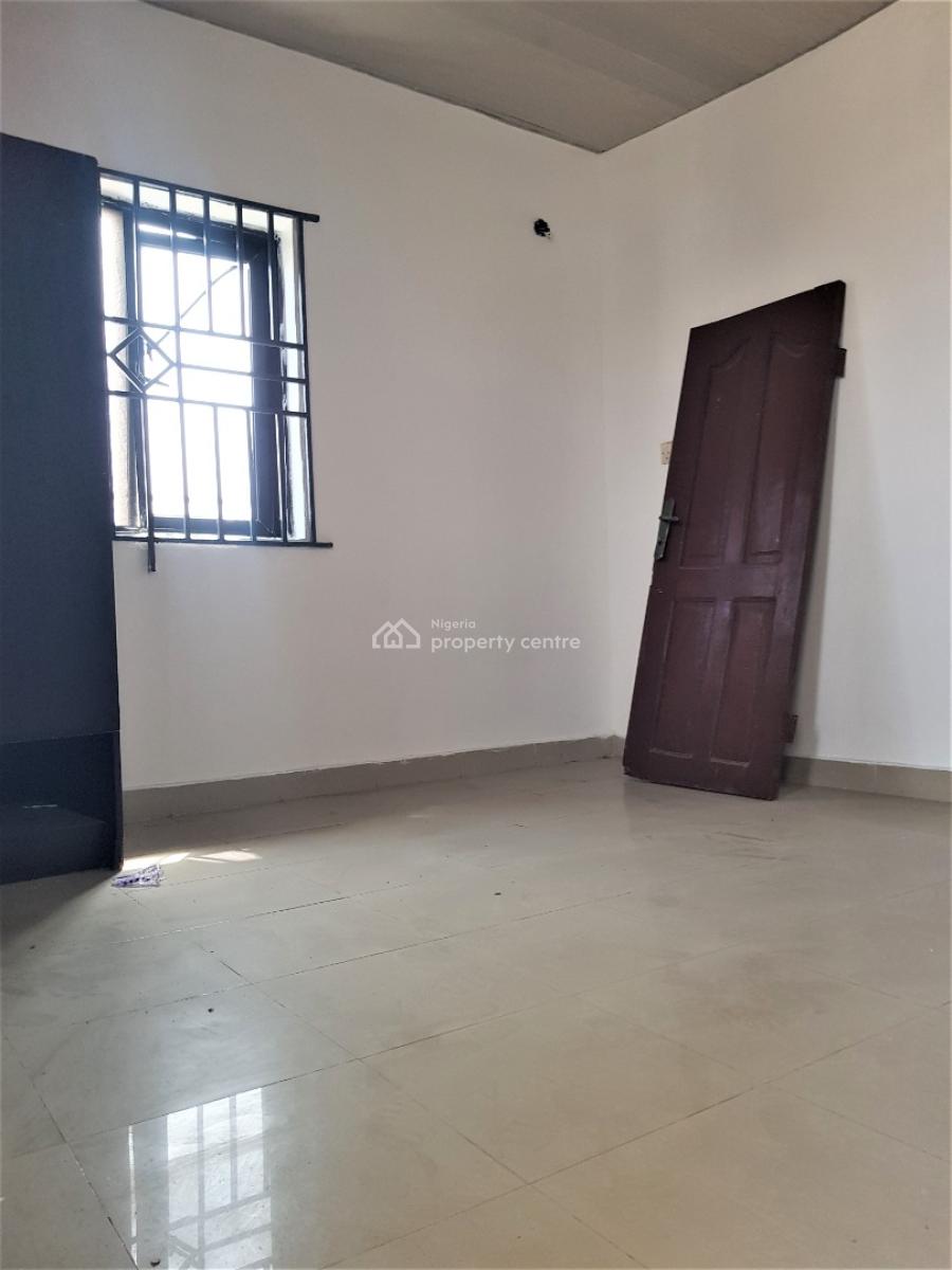 Mini Flat on a Penthouse in a Serene Neighbourhood, Igbo Efon, Lekki, Lagos, Mini Flat (room and Parlour) for Rent