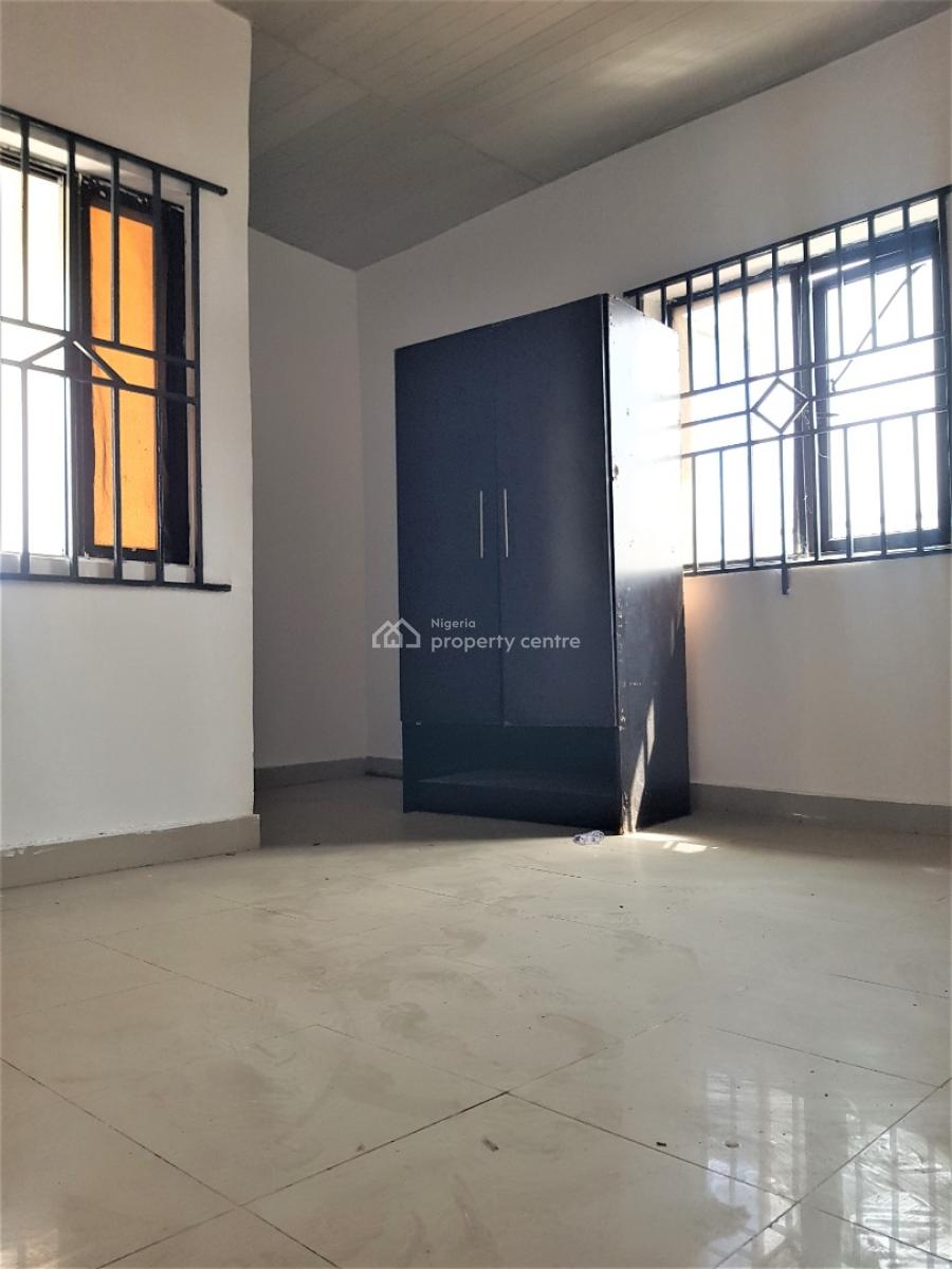 Mini Flat on a Penthouse in a Serene Neighbourhood, Igbo Efon, Lekki, Lagos, Mini Flat (room and Parlour) for Rent
