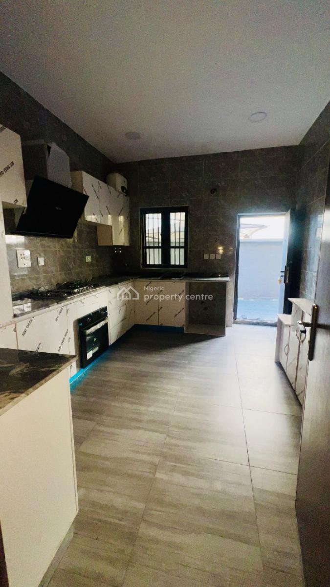 Luxury 5 Bedrooms House +bq, No 2 Lekki Peninsula, Lekki Phase 2, Lekki, Lagos, Detached Duplex for Sale