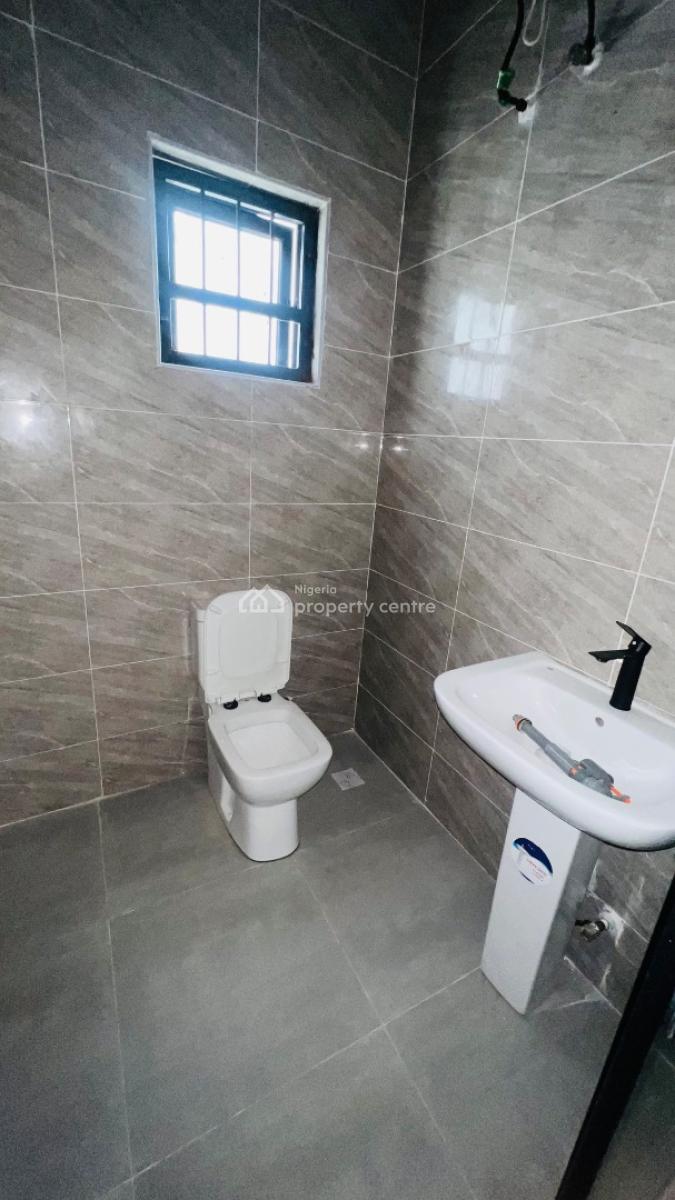 Luxury 5 Bedrooms House +bq, No 2 Lekki Peninsula, Lekki Phase 2, Lekki, Lagos, Detached Duplex for Sale