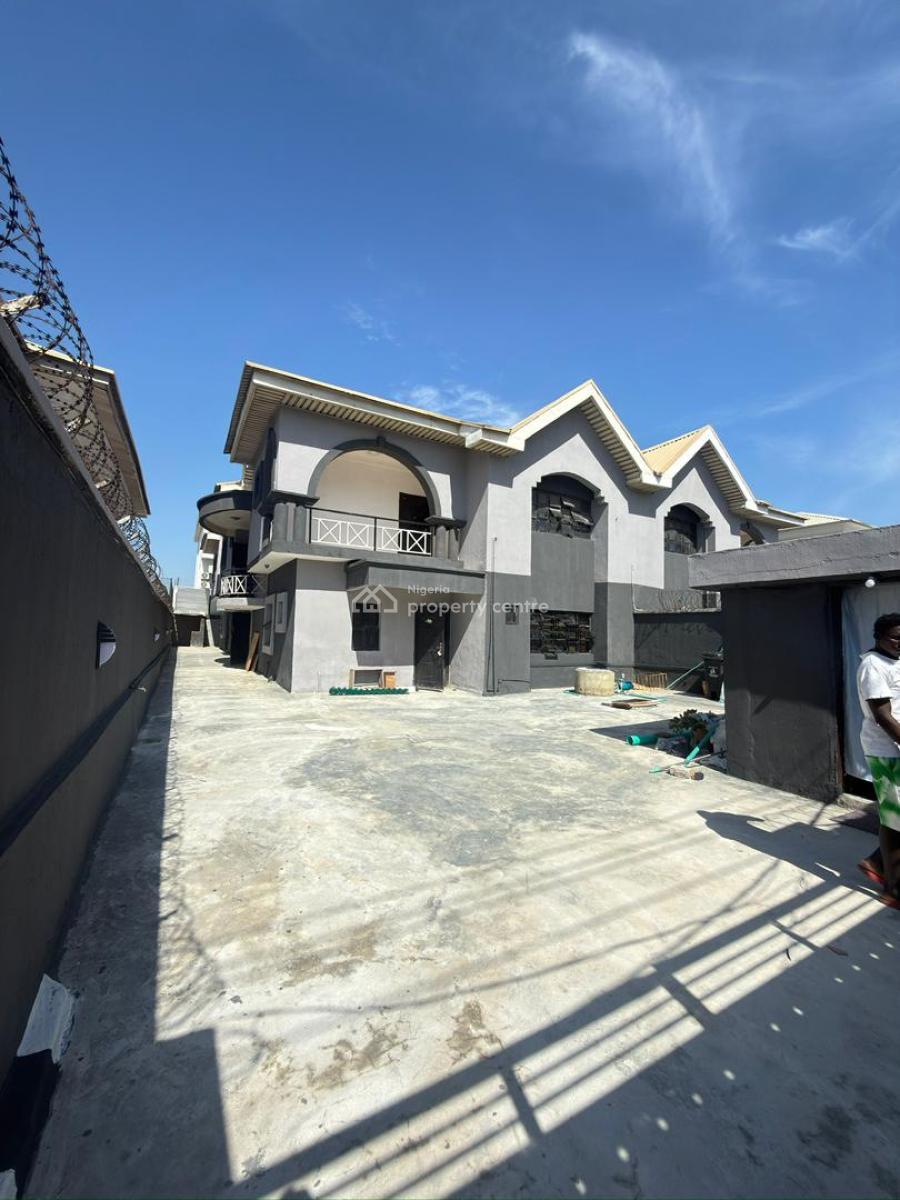 1 Bedroom Apartment, Lekki Phase 1, Lekki, Lagos, Mini Flat (room and Parlour) for Rent