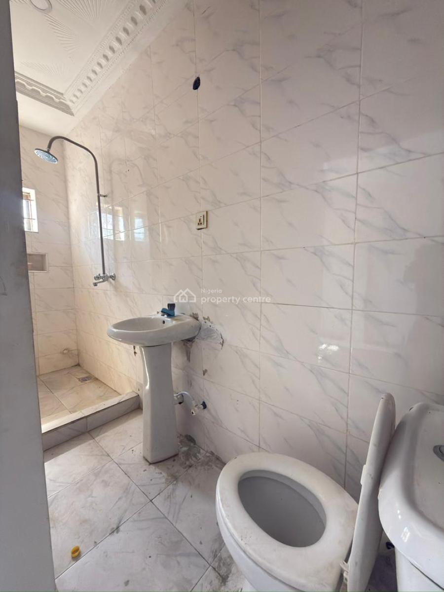 1 Bedroom Apartment, Lekki Phase 1, Lekki, Lagos, Mini Flat (room and Parlour) for Rent