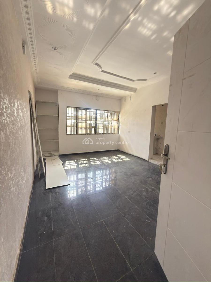 1 Bedroom Apartment, Lekki Phase 1, Lekki, Lagos, Mini Flat (room and Parlour) for Rent