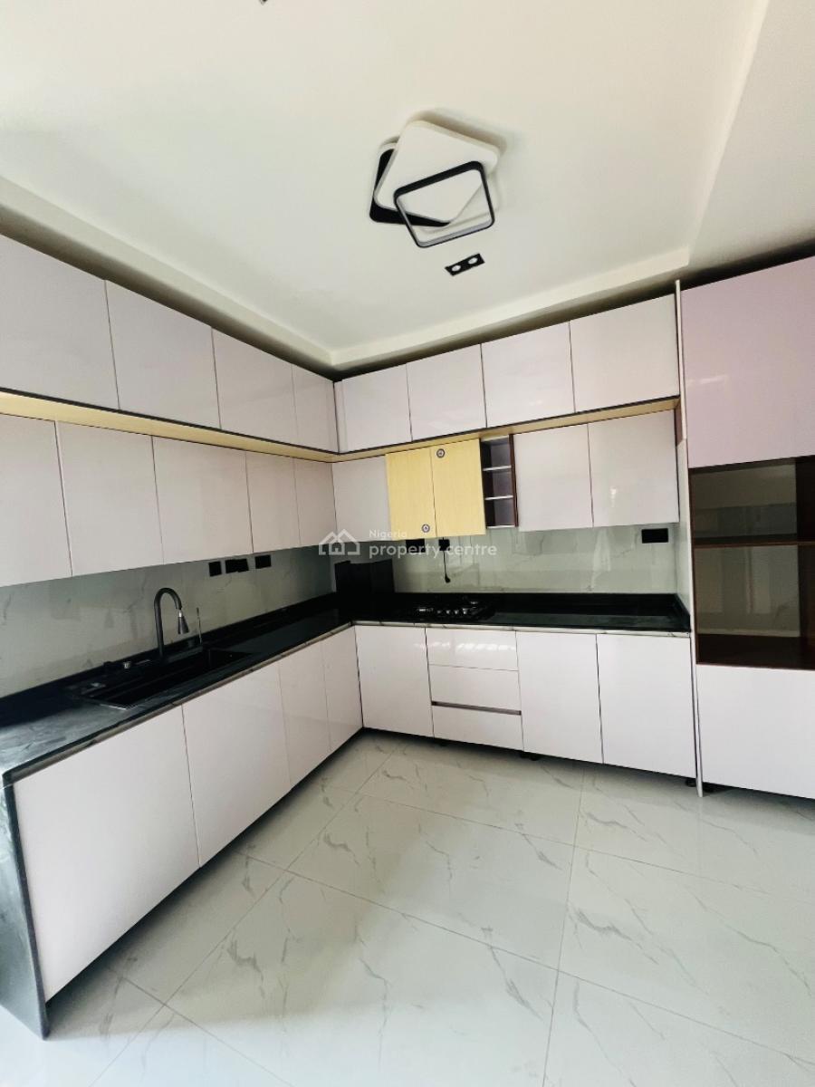 2/3 Bedroom Apartment  120/150 Million, Ikota, Lekki, Lagos, Flat / Apartment for Sale