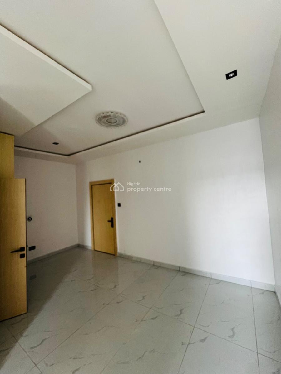 2/3 Bedroom Apartment  120/150 Million, Ikota, Lekki, Lagos, Flat / Apartment for Sale