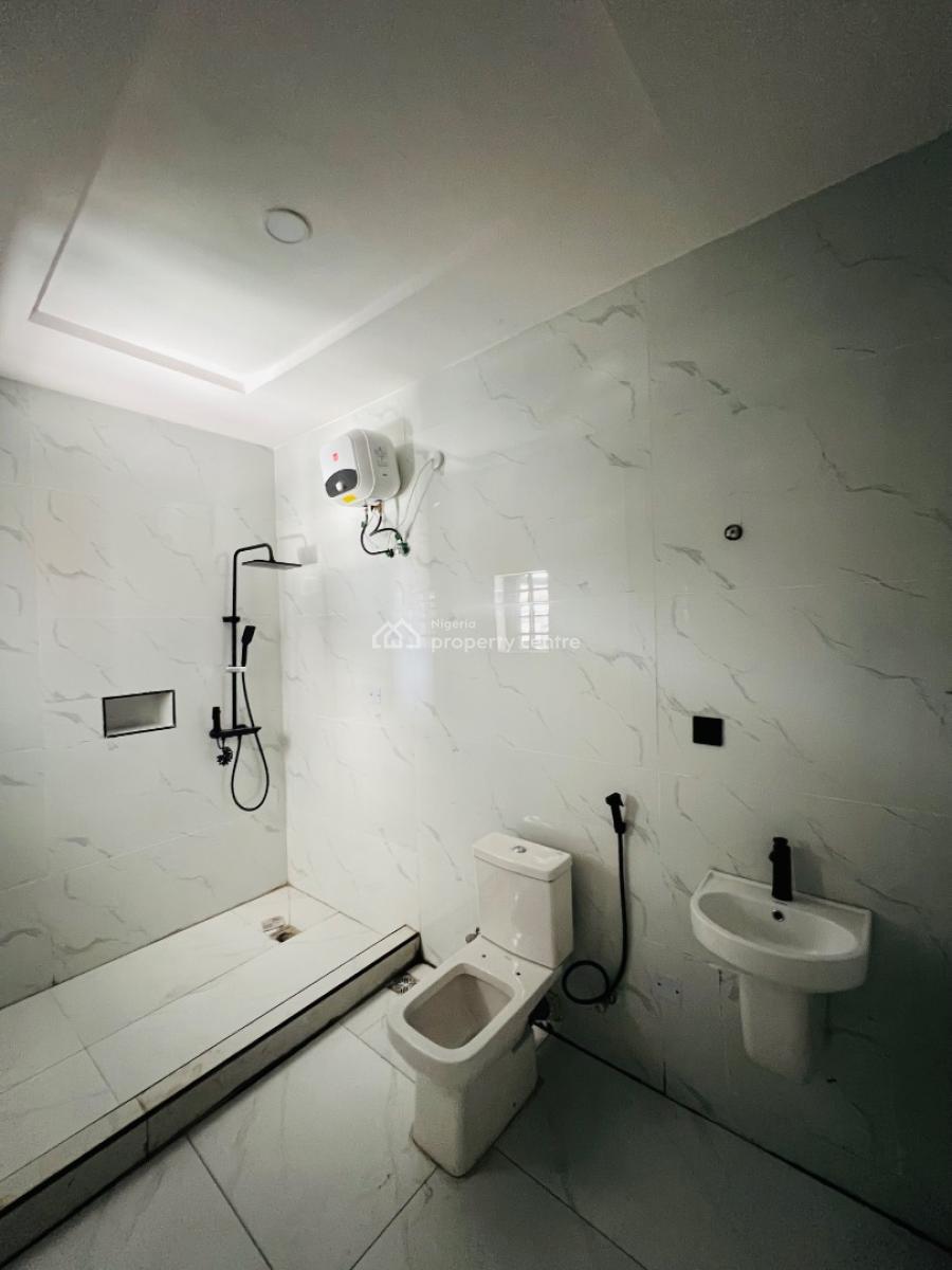 2/3 Bedroom Apartment  120/150 Million, Ikota, Lekki, Lagos, Flat / Apartment for Sale