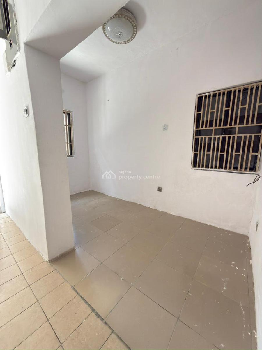 1 Bedroom Spacious Apartment, Lekki Phase 1, Lekki, Lagos, Mini Flat (room and Parlour) for Rent