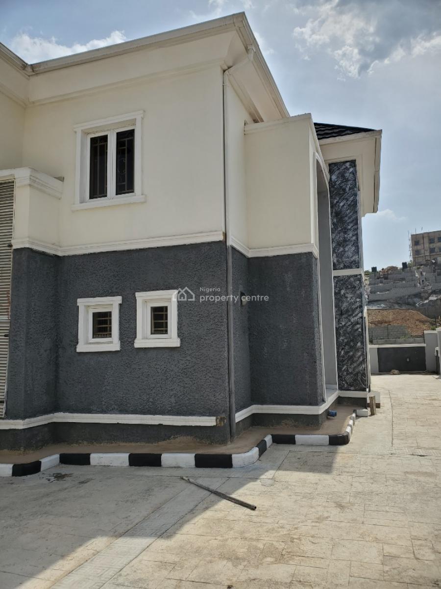 Luxury 5-bedroom Fully Detached with 2-room Bq, Guzape District, Abuja, Detached Duplex for Rent
