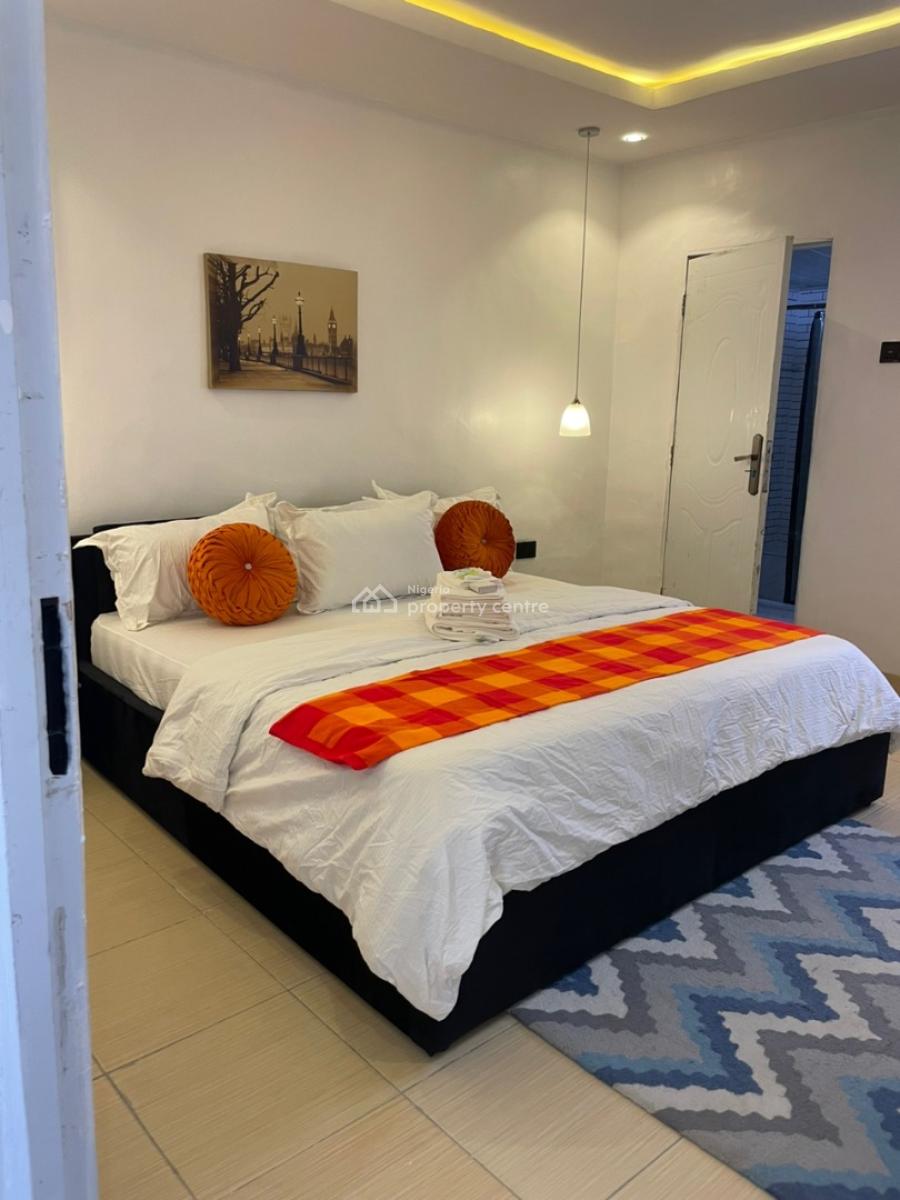 Well, Maintain 3bedroom Detached Bungalow, Abraham Adesanya Estate, Lekki, Lagos, Flat / Apartment for Rent