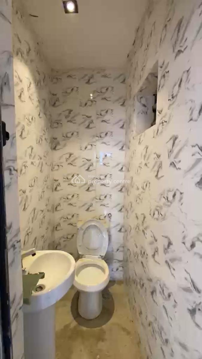 Luxury 2 Bedroom Up Flat Apartment, Ifako, Gbagada, Lagos, Flat / Apartment for Rent