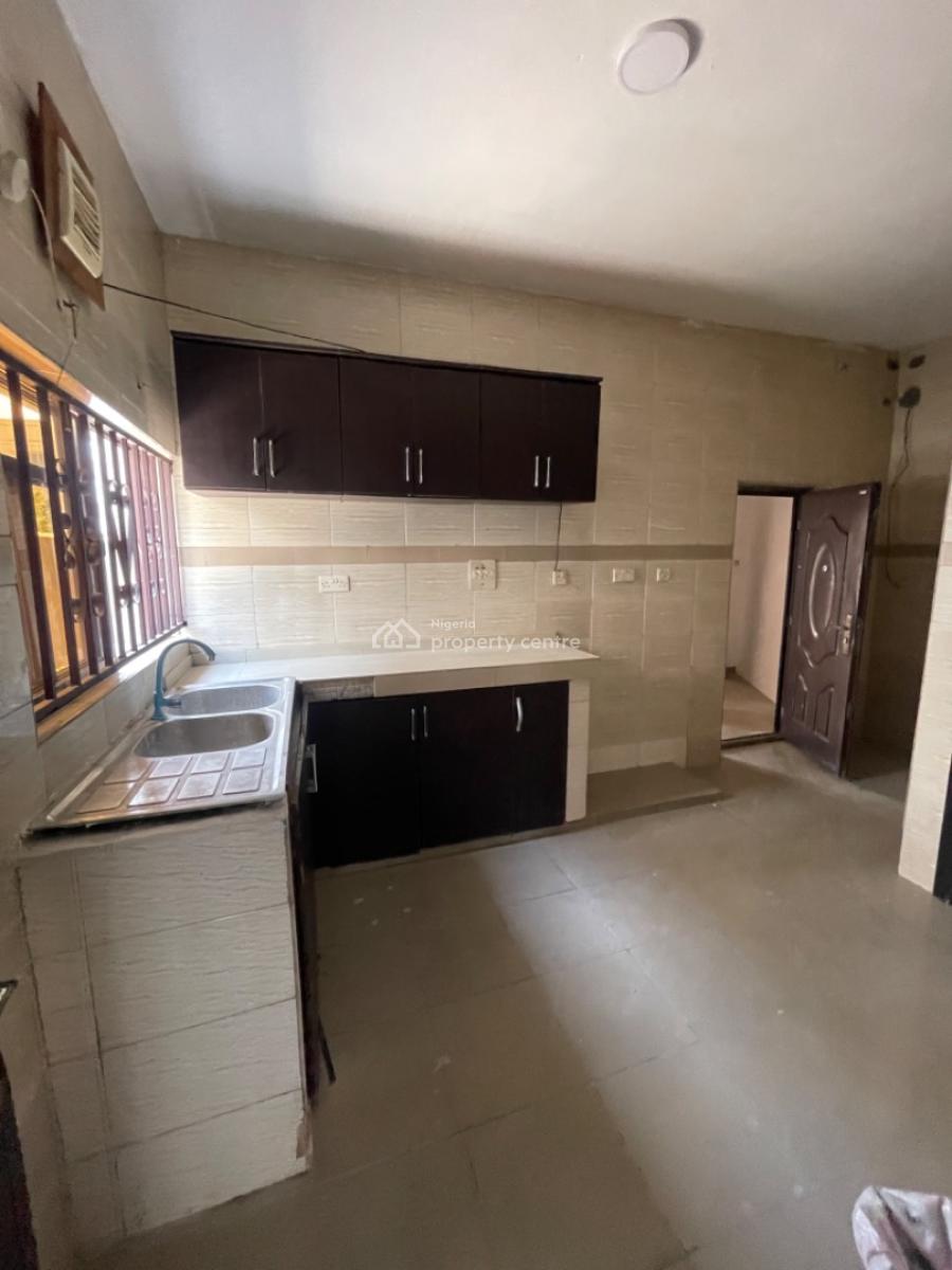 Sharp 1 Bedroom Mini Flat Available, Off Shoprite Road, Lekki Lagos, Osapa, Lekki, Lagos, Mini Flat (room and Parlour) for Rent