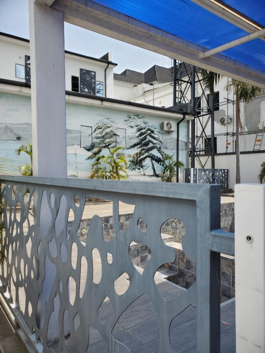 Luxury & Massive  6-bedroom Fully Detached & 2 Bq, Guzape District, Abuja, Detached Duplex for Rent