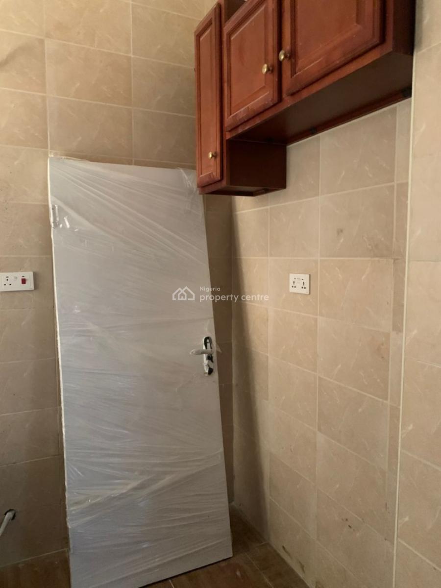 Block of Apartments  -- Prime Investment Opportunity, Lekki Phase 1, Lekki, Lagos, Flat / Apartment for Sale