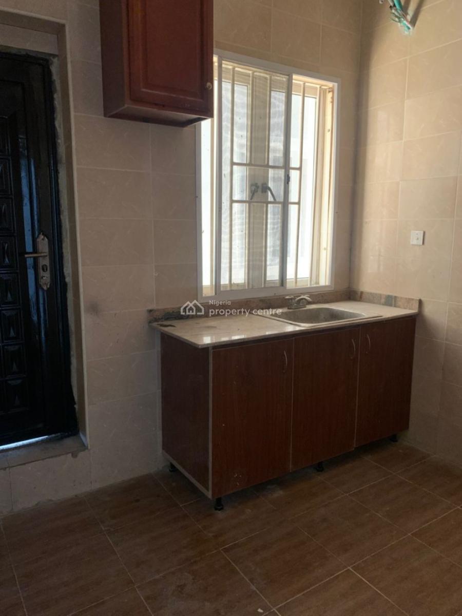 Block of Apartments  -- Prime Investment Opportunity, Lekki Phase 1, Lekki, Lagos, Flat / Apartment for Sale