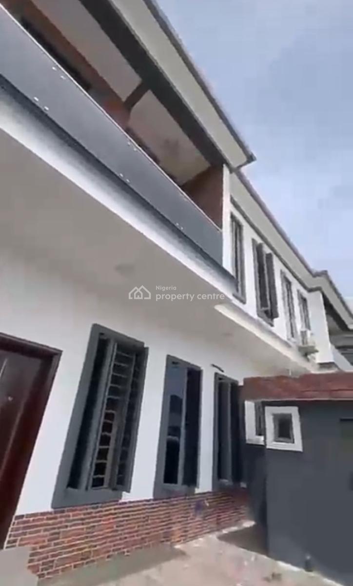 Massive Master Bedroom with Mini Parlor { Video}, Ikota Villa Estate, Ikota, Lekki, Lagos, Mini Flat (room and Parlour) for Rent