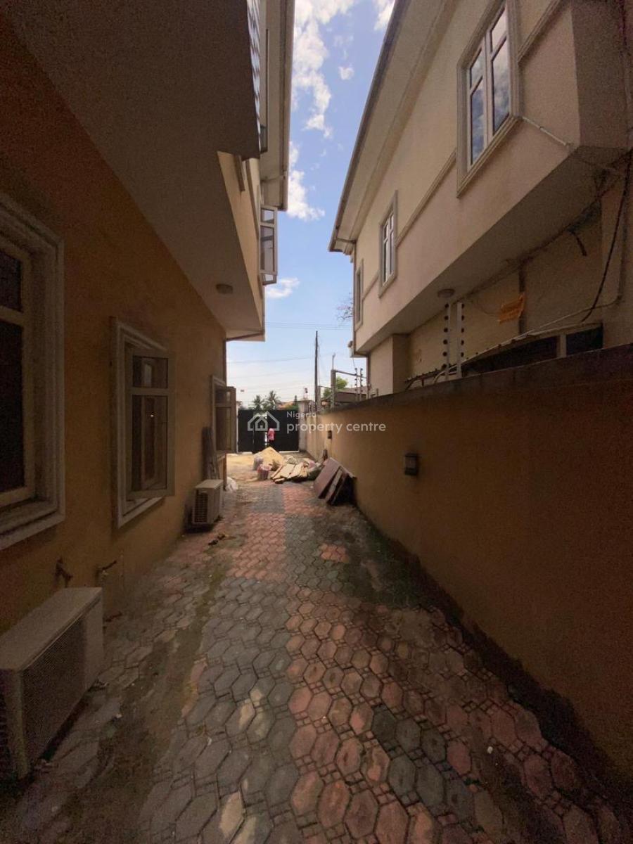 5 Bed Fully Detached House with 2 Room Bq, Lekki Phase 1, Lekki, Lagos, Commercial Property for Rent