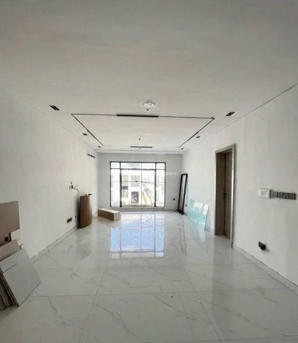 Lovely 3 Bedroom Apartment with Swimming Pool, Lekki Phase 1, Lekki Phase 1, Lekki, Lagos, Block of Flats for Sale