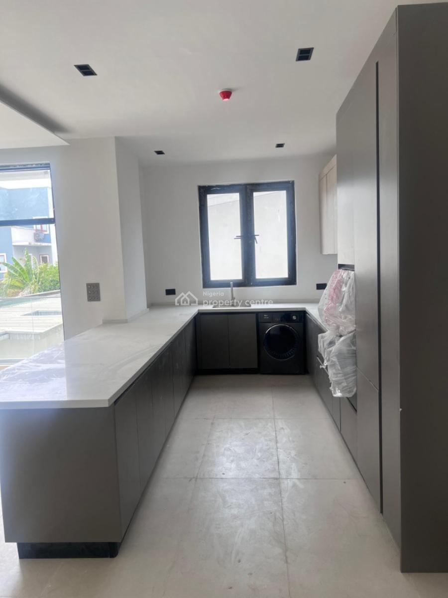 2 Bedroom Apartment Available, Lekki, Lagos, Block of Flats for Sale