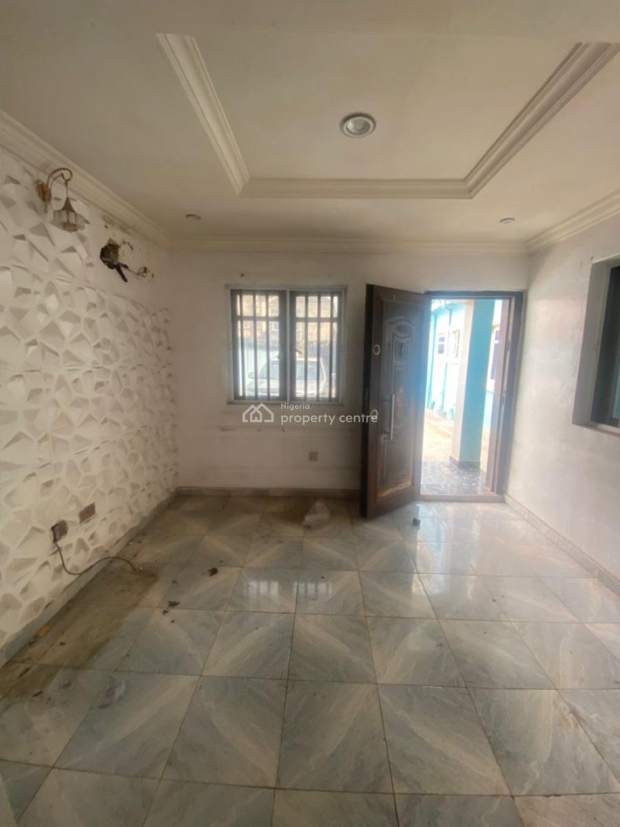 Luxury Mini Flat, Olowora, Omole Phase 2, Ikeja, Lagos, Mini Flat (room and Parlour) for Rent