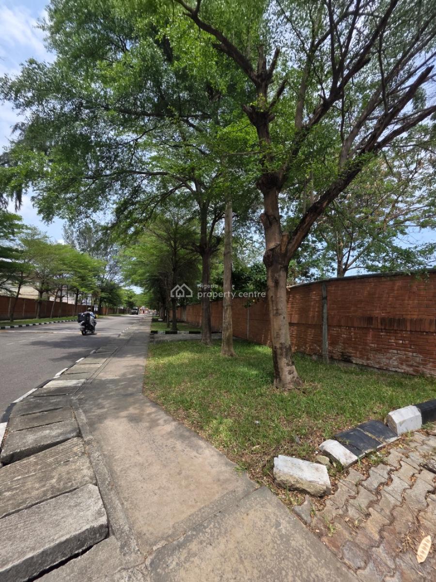 Primed 1400sqm Apartment/hotel Plot in a Beautiful Estate, Carlton Gate Estate Chevron Drive, Idado, Lekki, Lagos, Residential Land for Sale