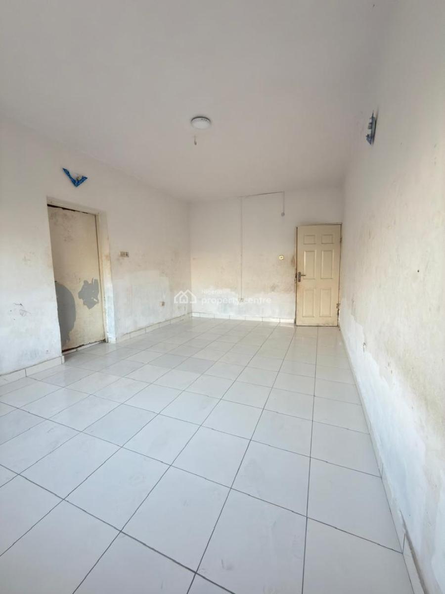 Pacious 3 Bedroom Ground Floor Apartment, Lekki Phase 1, Lekki, Lagos, Flat / Apartment for Rent
