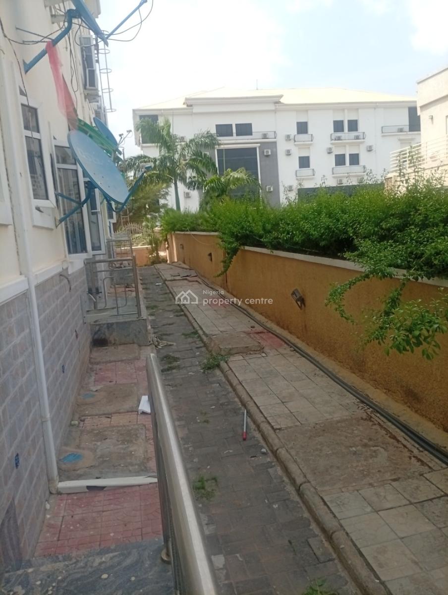 Spacious and Sharp 3 Bedroom Terraced Duplex, Guzape District, Abuja, Terraced Duplex for Rent