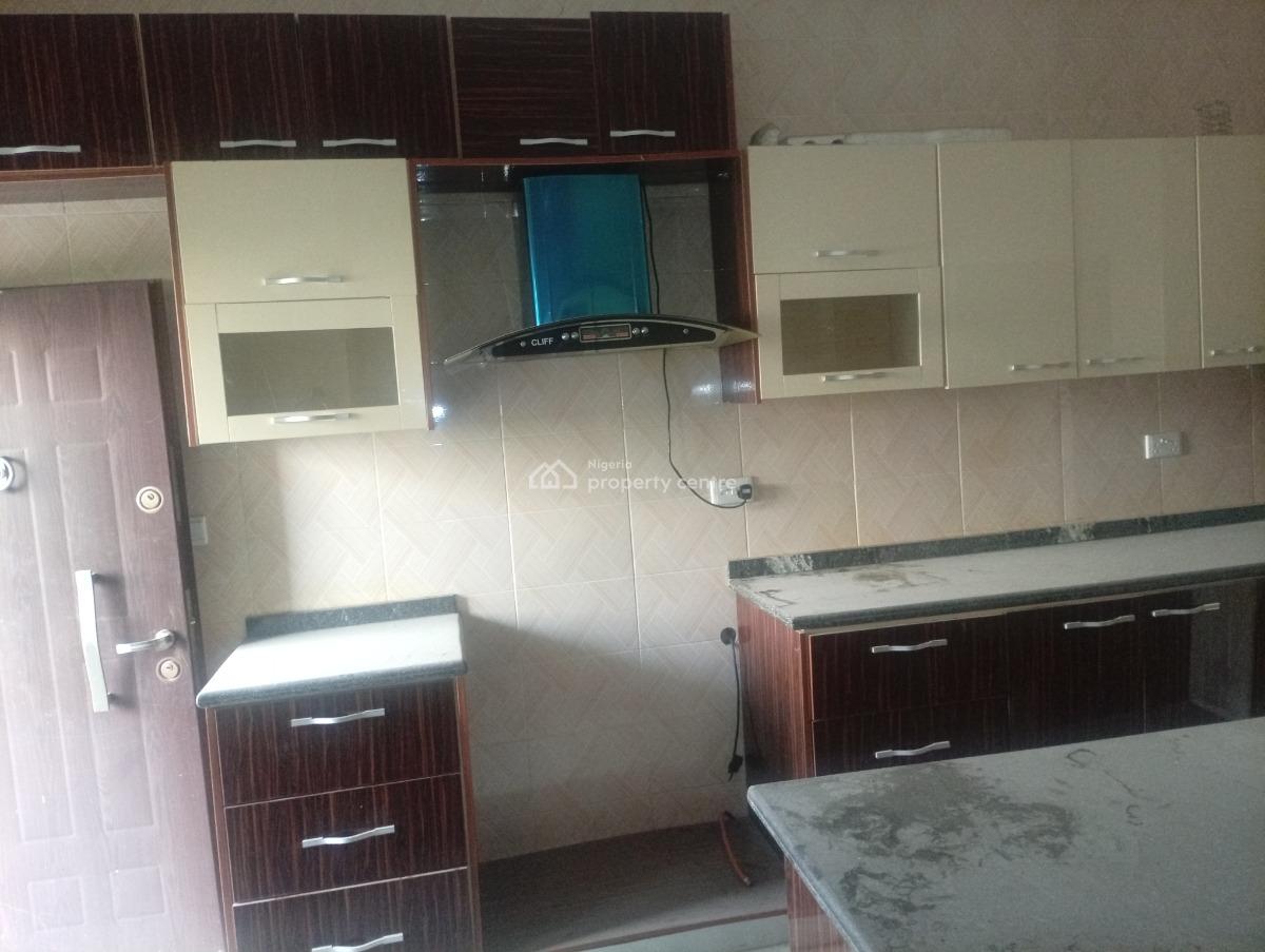 Spacious and Sharp 3 Bedroom Terraced Duplex, Guzape District, Abuja, Terraced Duplex for Rent