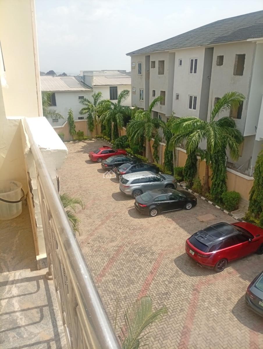 Sharp and Clean 2 Bedroom Flat, Guzape District, Abuja, Flat / Apartment for Rent