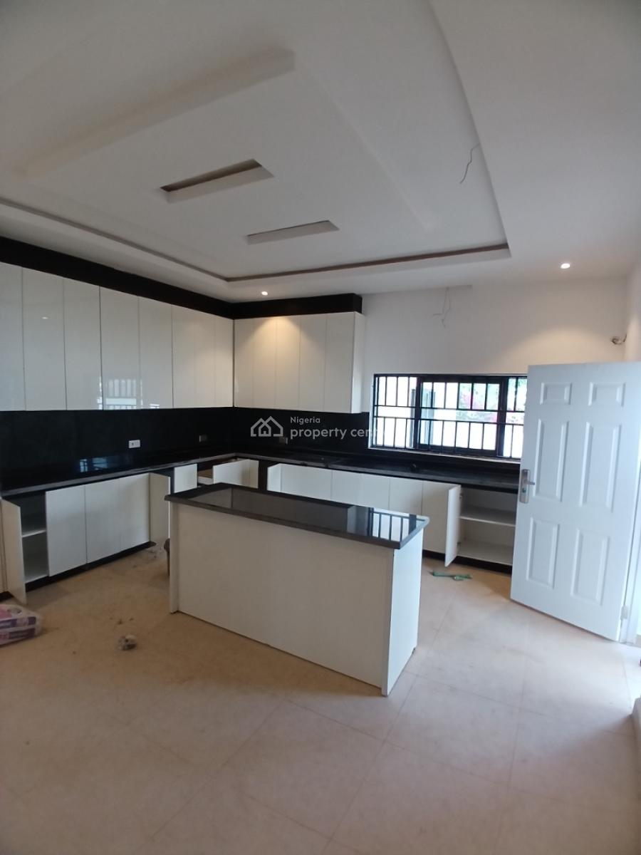 Well Renovated 6 Bedroom Mansion with Swimming Pool, Asokoro Abuja Diplomatic Zone, Asokoro District, Abuja, Detached Duplex for Rent