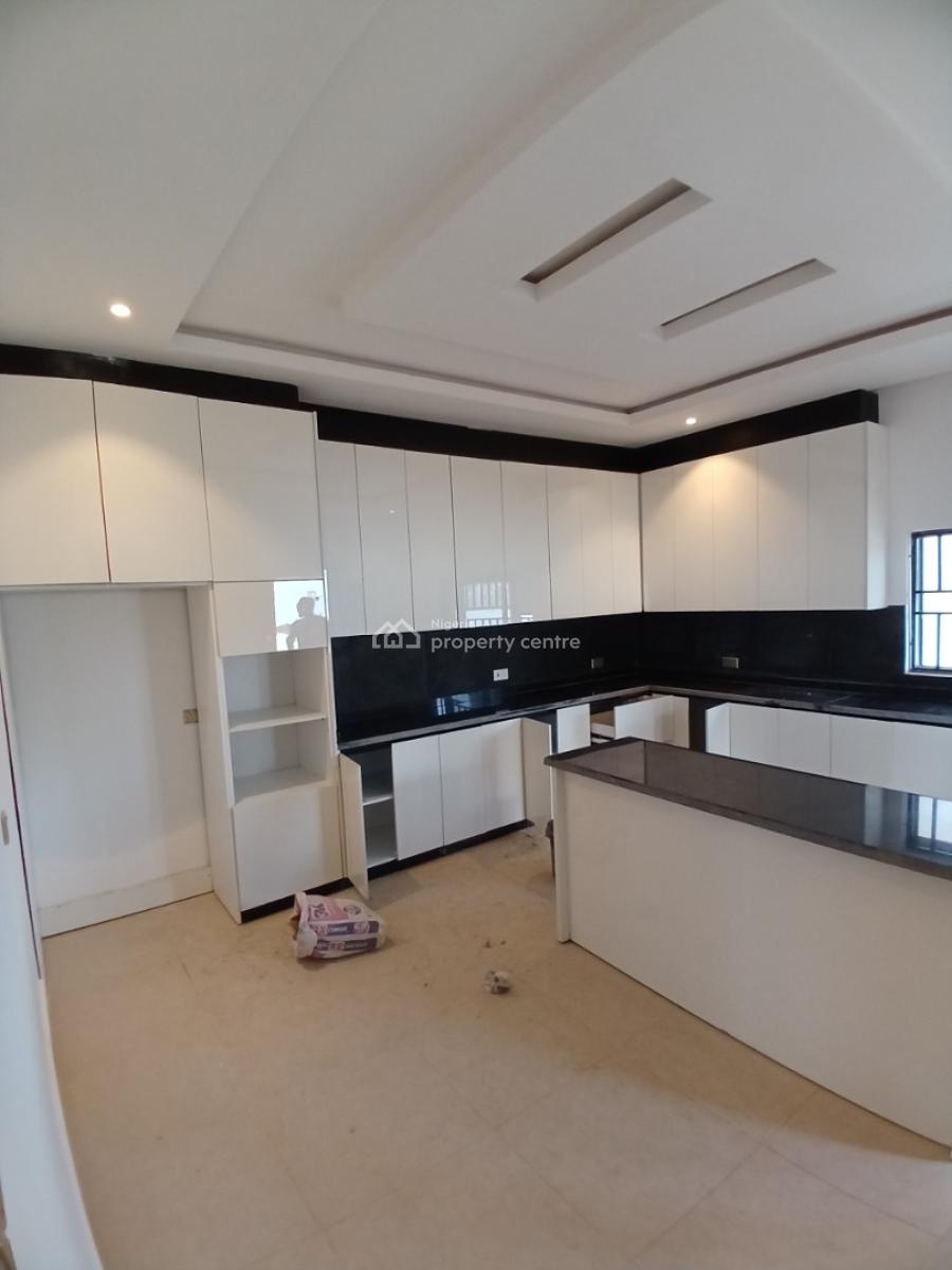 Well Renovated 6 Bedroom Mansion with Swimming Pool, Asokoro Abuja Diplomatic Zone, Asokoro District, Abuja, Detached Duplex for Rent