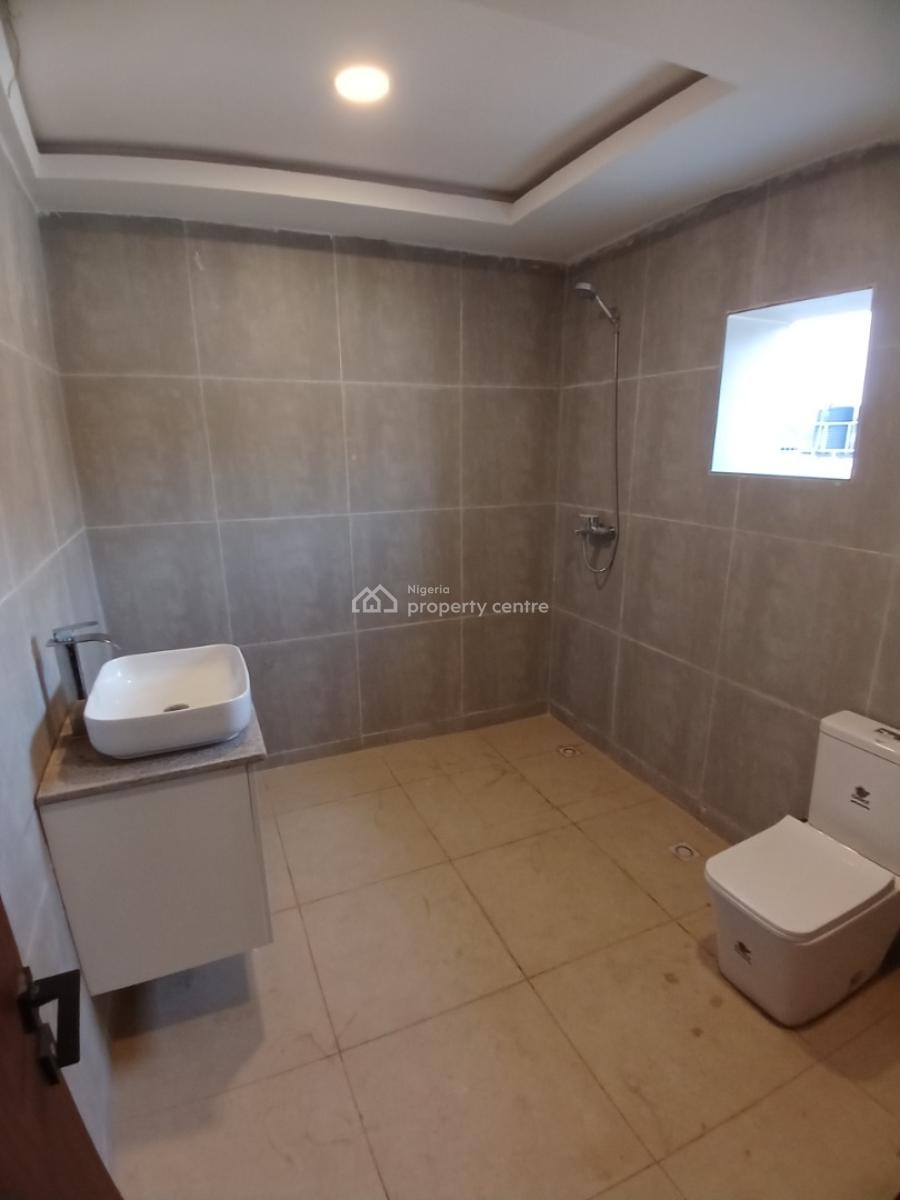 Well Renovated 6 Bedroom Mansion with Swimming Pool, Asokoro Abuja Diplomatic Zone, Asokoro District, Abuja, Detached Duplex for Rent