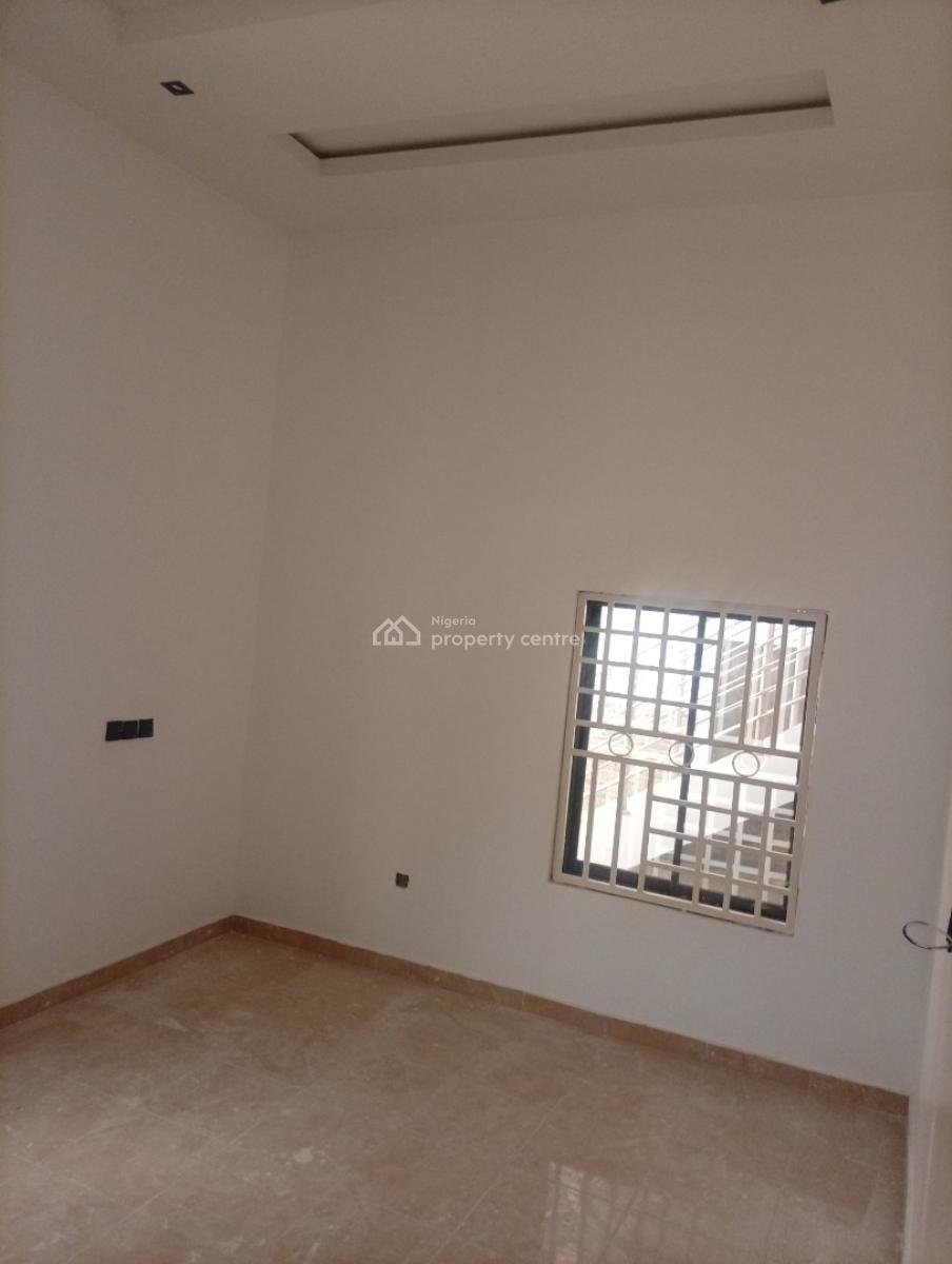 Spacious and Well Renovated 3 Bedroom Flat, Guzape District, Abuja, Flat / Apartment for Rent