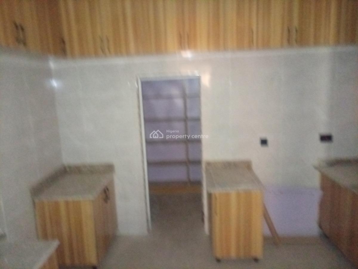 Spacious and Well Renovated 3 Bedroom Flat, Guzape District, Abuja, Flat / Apartment for Rent