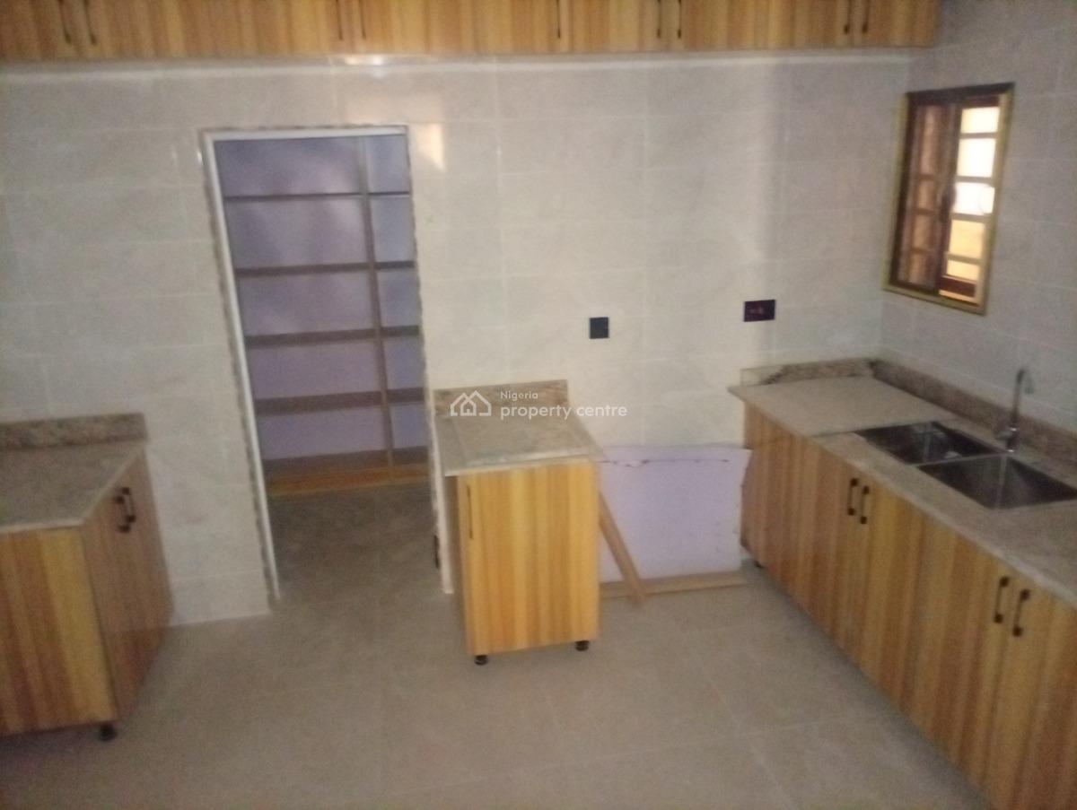 Spacious and Well Renovated 3 Bedroom Flat, Guzape District, Abuja, Flat / Apartment for Rent