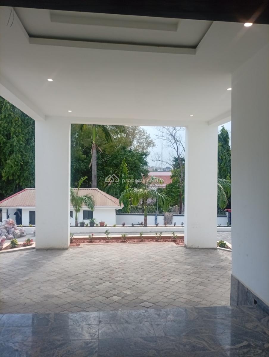 Exquisitely Finished and Well Renovated 6 Bedroom Duplex with a Pool, Asokoro District, Abuja, Detached Duplex for Rent