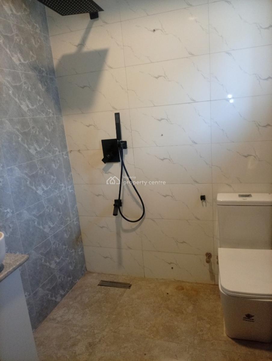 Exquisitely Finished and Well Renovated 6 Bedroom Duplex with a Pool, Asokoro District, Abuja, Detached Duplex for Rent