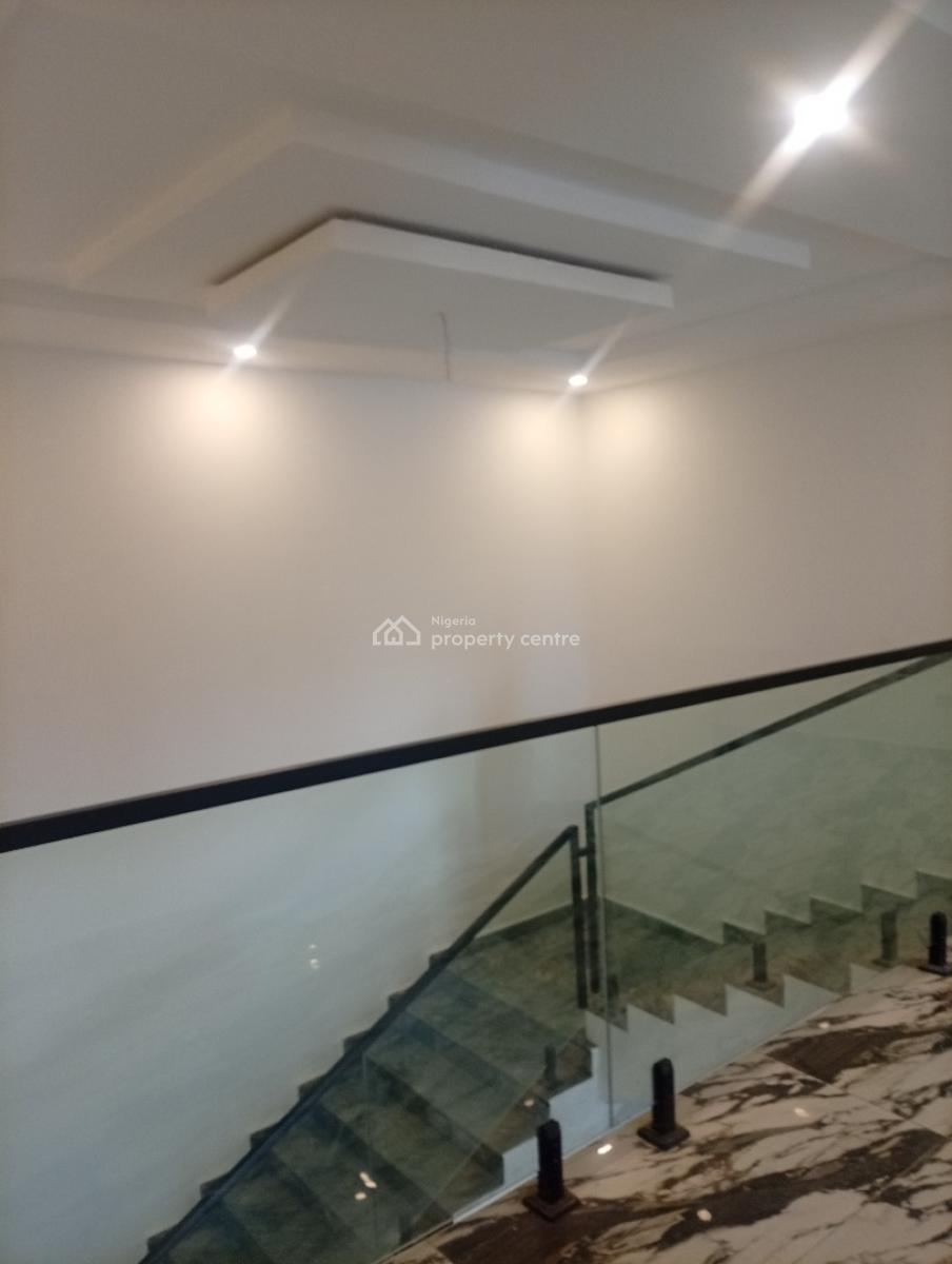 Exquisitely Finished and Well Renovated 6 Bedroom Duplex with a Pool, Asokoro District, Abuja, Detached Duplex for Rent