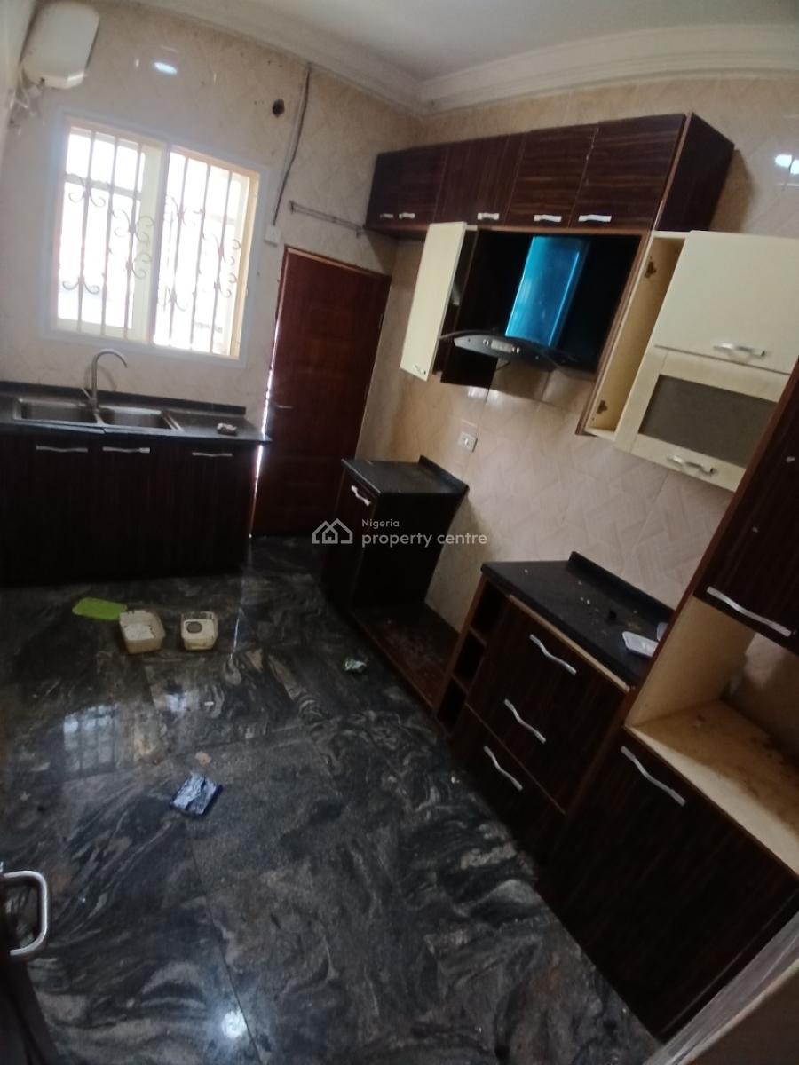 Under Renovation, 2 Bedroom Terrace Duplex, Guzape Abuja Diplomatic Zone, Guzape District, Abuja, Terraced Duplex for Rent