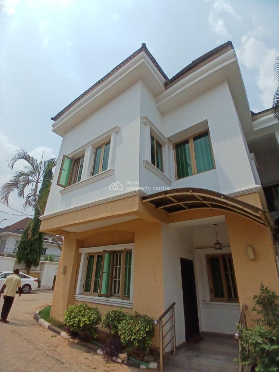 Well Renovated 3 Bedroom Terrace Duplex, Maitama District Abuja Diplomatic Zone, Maitama District, Abuja, Terraced Duplex for Rent