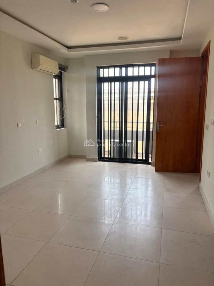 Luxury 3 Bedroom Service Apartment with Bq in a Secured Estate, Lekki Phase 1, Lekki, Lagos, Flat / Apartment for Rent