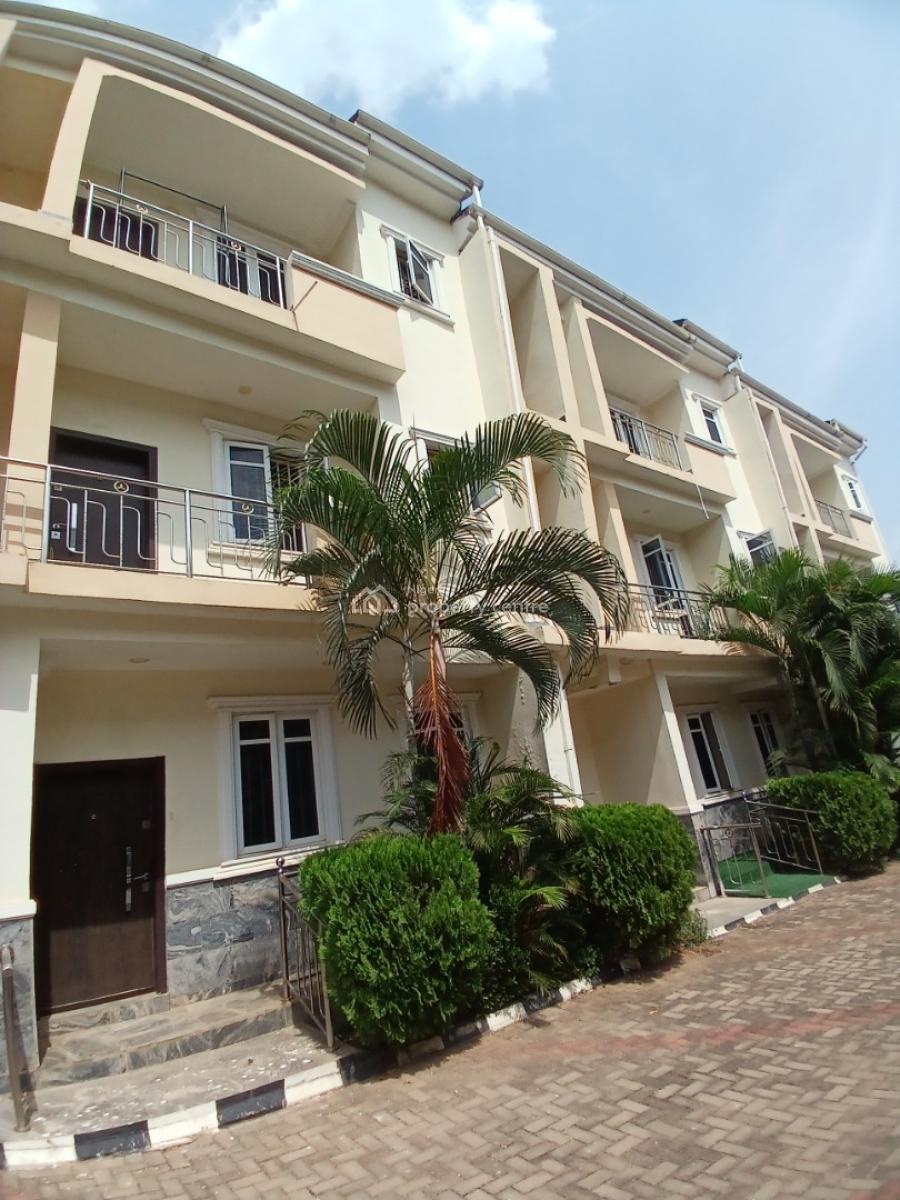Well Renovated 4 Bedroom Terrace Duplex, Guzape Abuja Diplomatic Zone, Guzape District, Abuja, Terraced Duplex for Rent