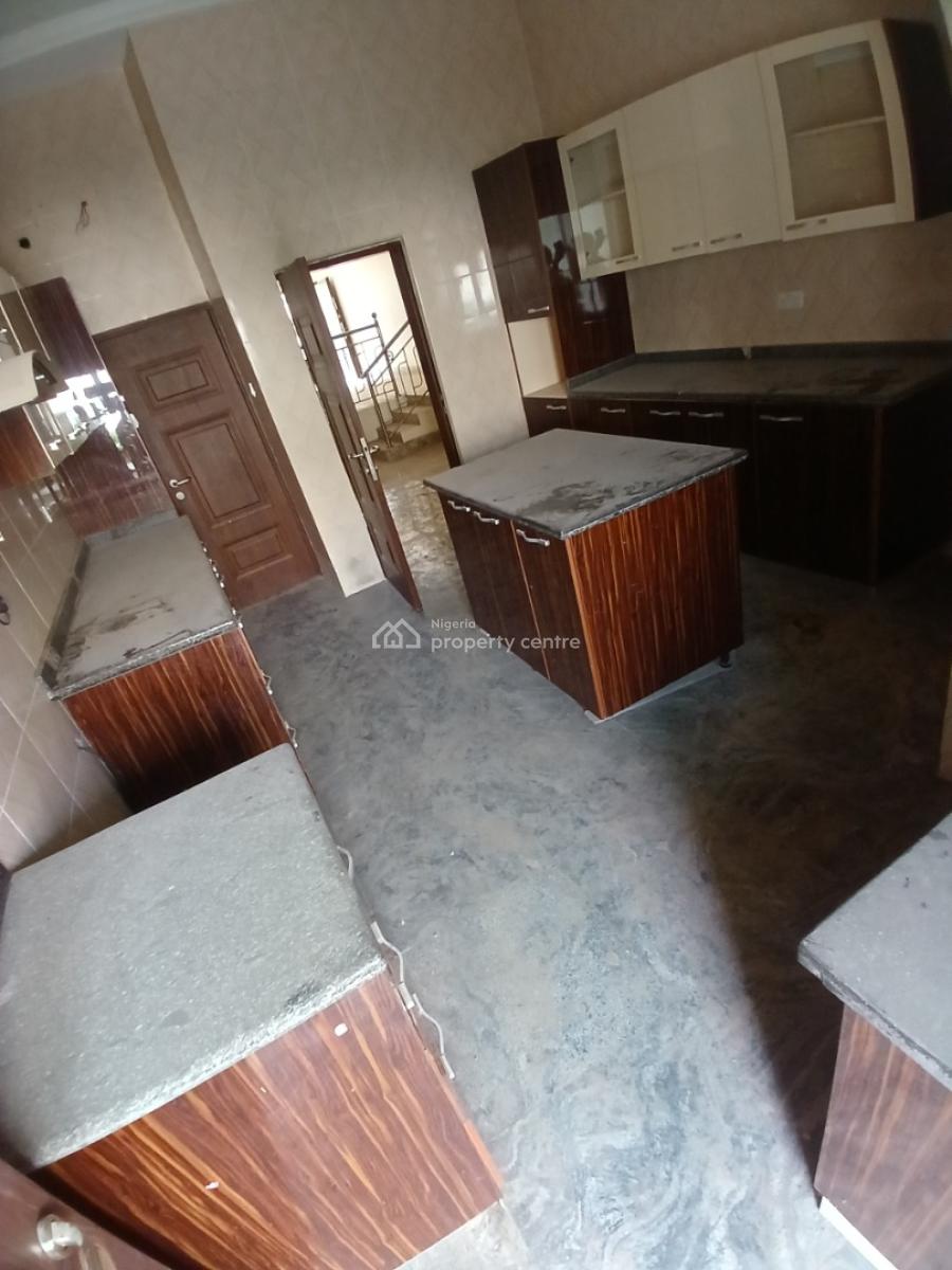 Well Renovated 4 Bedroom Terrace Duplex, Guzape Abuja Diplomatic Zone, Guzape District, Abuja, Terraced Duplex for Rent