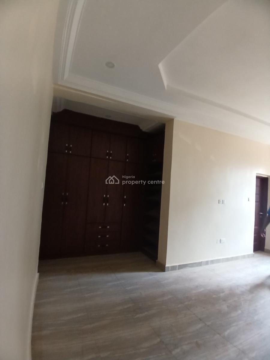 Well Renovated 4 Bedroom Terrace Duplex, Guzape Abuja Diplomatic Zone, Guzape District, Abuja, Terraced Duplex for Rent