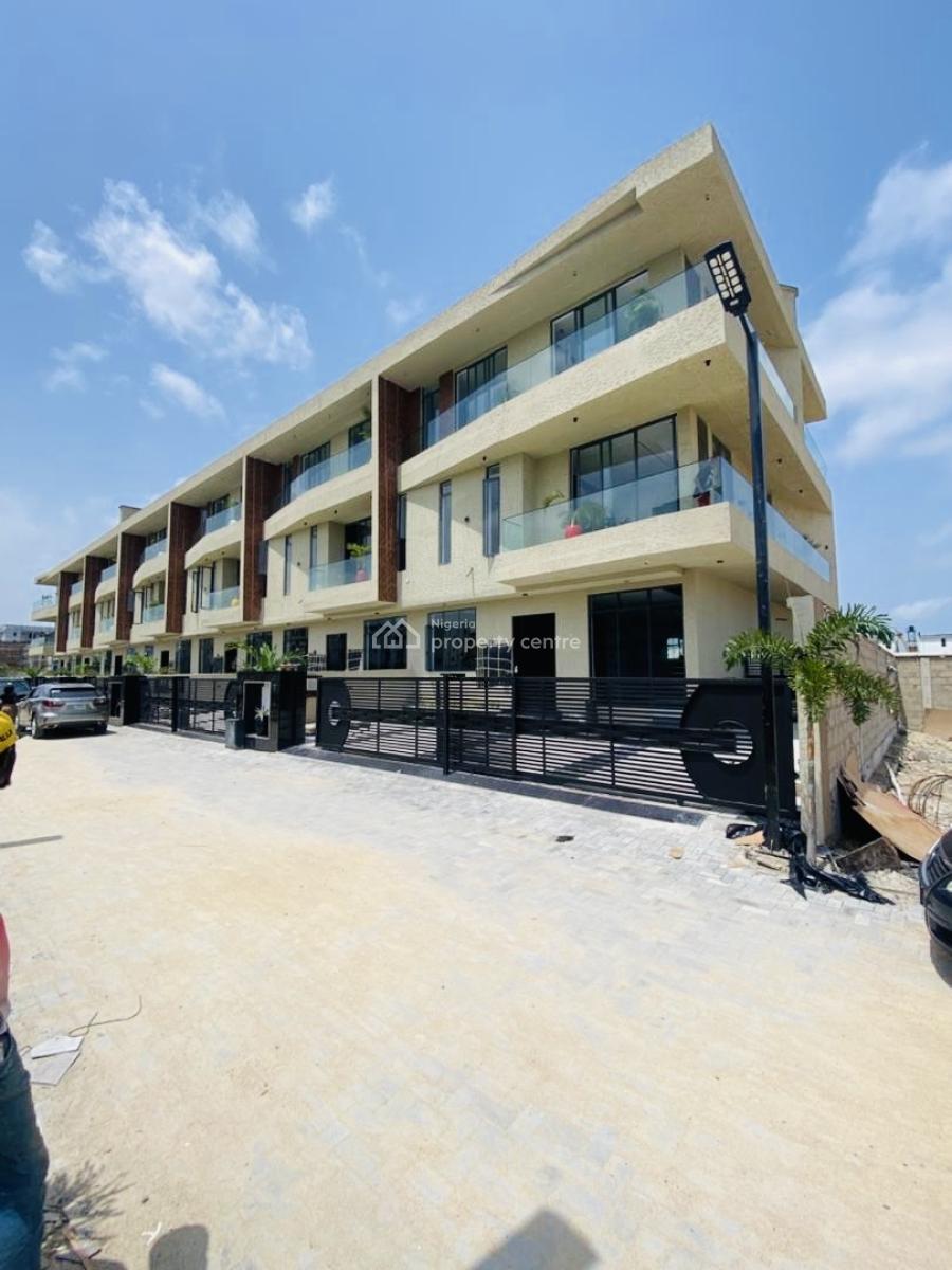 Contemporary 5bedrooms Terrace Duplex with Self Compand, Lekki Phase 1, Lekki, Lagos, Terraced Duplex for Sale