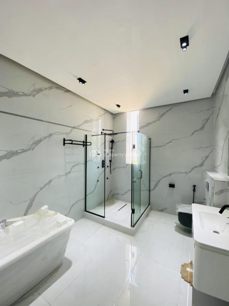 Contemporary 5bedrooms Terrace Duplex with Self Compand, Lekki Phase 1, Lekki, Lagos, Terraced Duplex for Sale