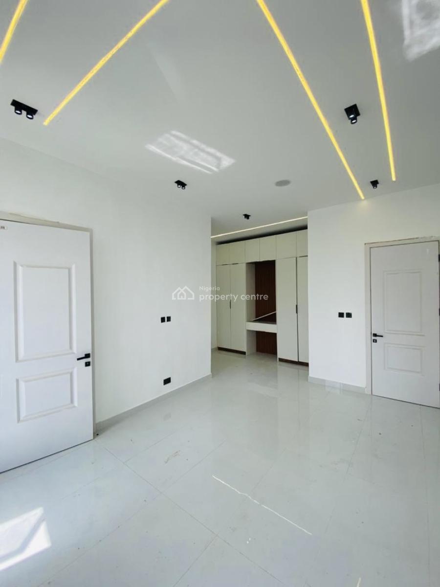 Contemporary 5bedrooms Terrace Duplex with Self Compand, Lekki Phase 1, Lekki, Lagos, Terraced Duplex for Sale