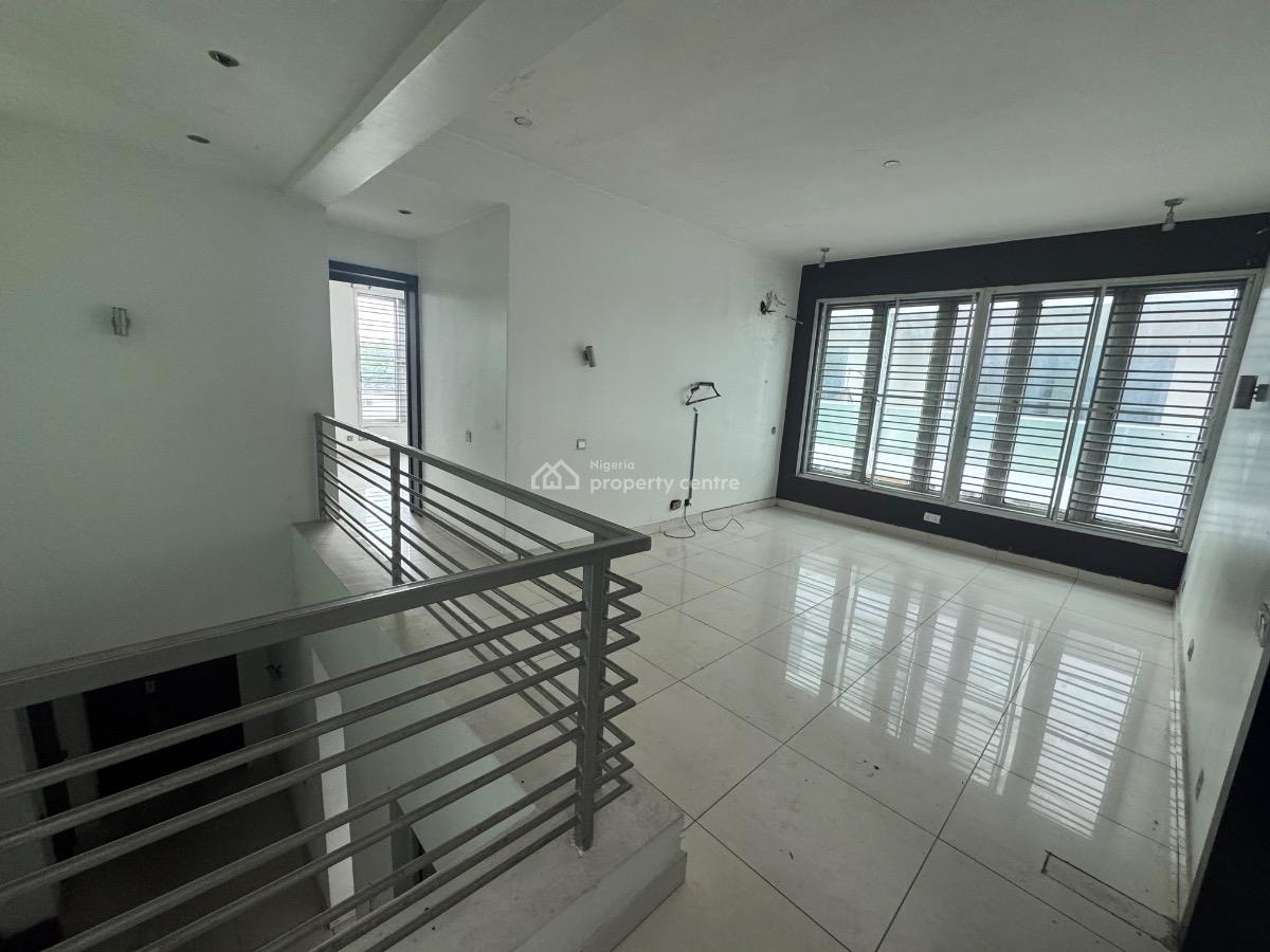 a 4 Bedroom Semi Detached Duplex in Lekki Right Side., Lekki Right Side., Lekki Phase 1, Lekki, Lagos, Semi-detached Duplex for Sale