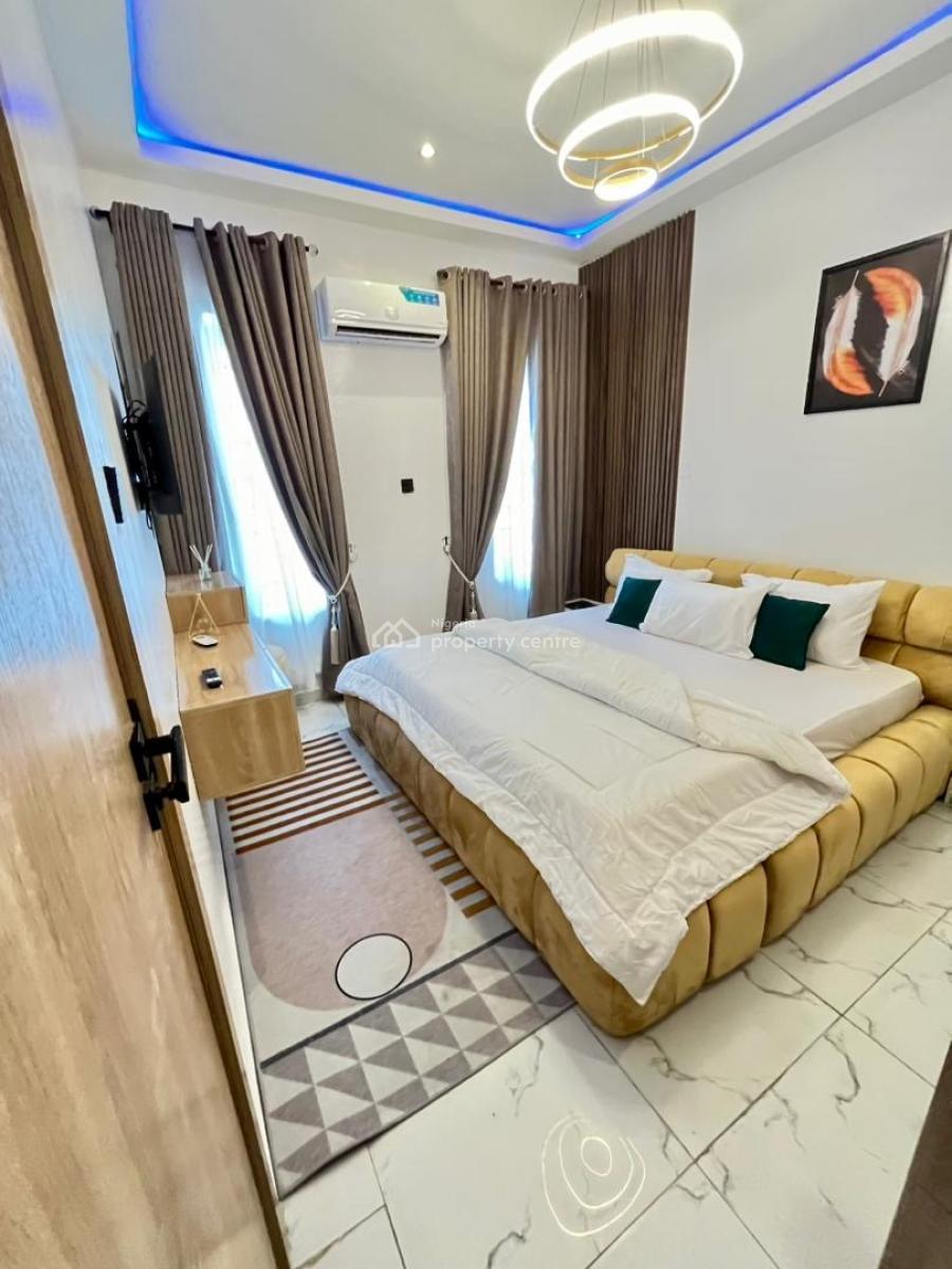 Luxury 2 Bedroom Apartment with Snooker, Swimming Pool and Tennis Boar, Lekki Phase 1, Lekki, Lagos, Flat / Apartment Short Let